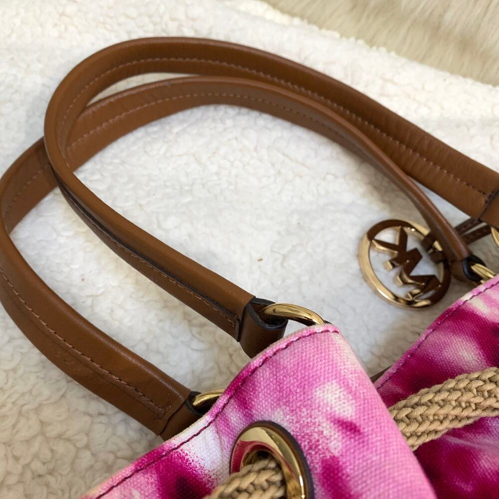 MICHAEL KORS MARINA Large Gathered Pink Tie-Dyed Canvas Drawstring Tassel Tote - Picture 11 of 15